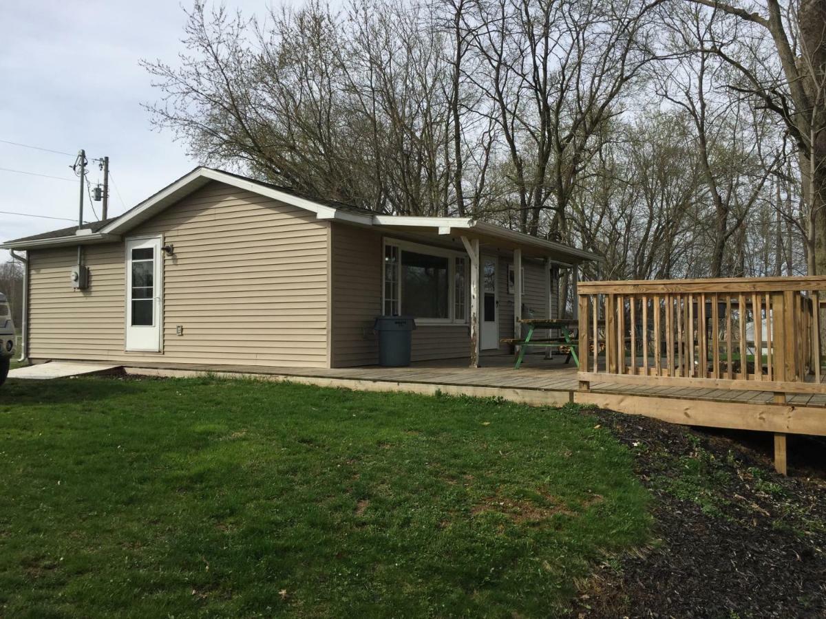 Martin'S River Cabin Dresden Exterior photo